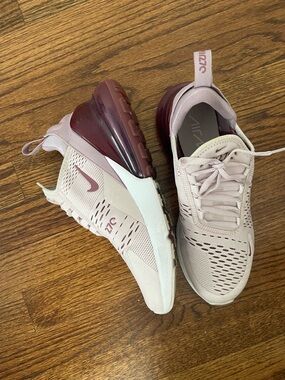 Nike Air Max 270 Women's Sneakers - Pink 8.5